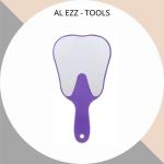 مرأة على شكل سن