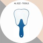 مرأة على شكل سن